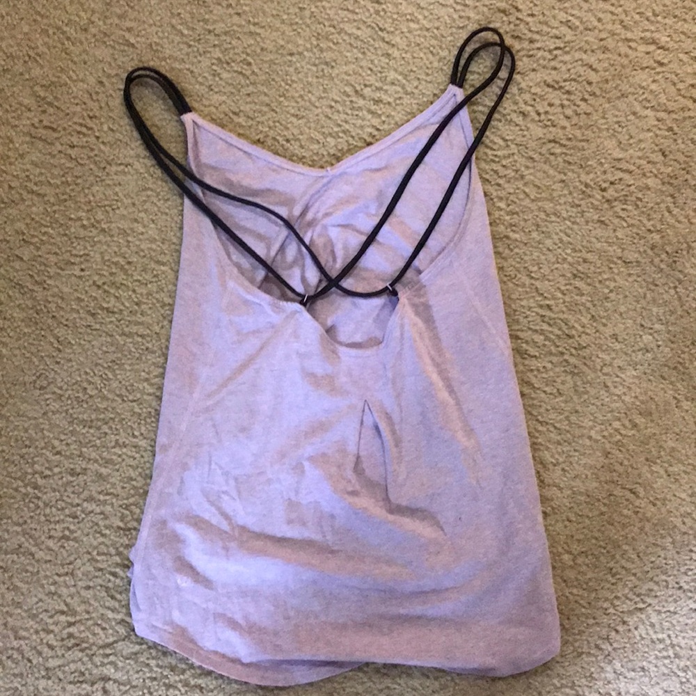Woman’s Lululemon gym thank
